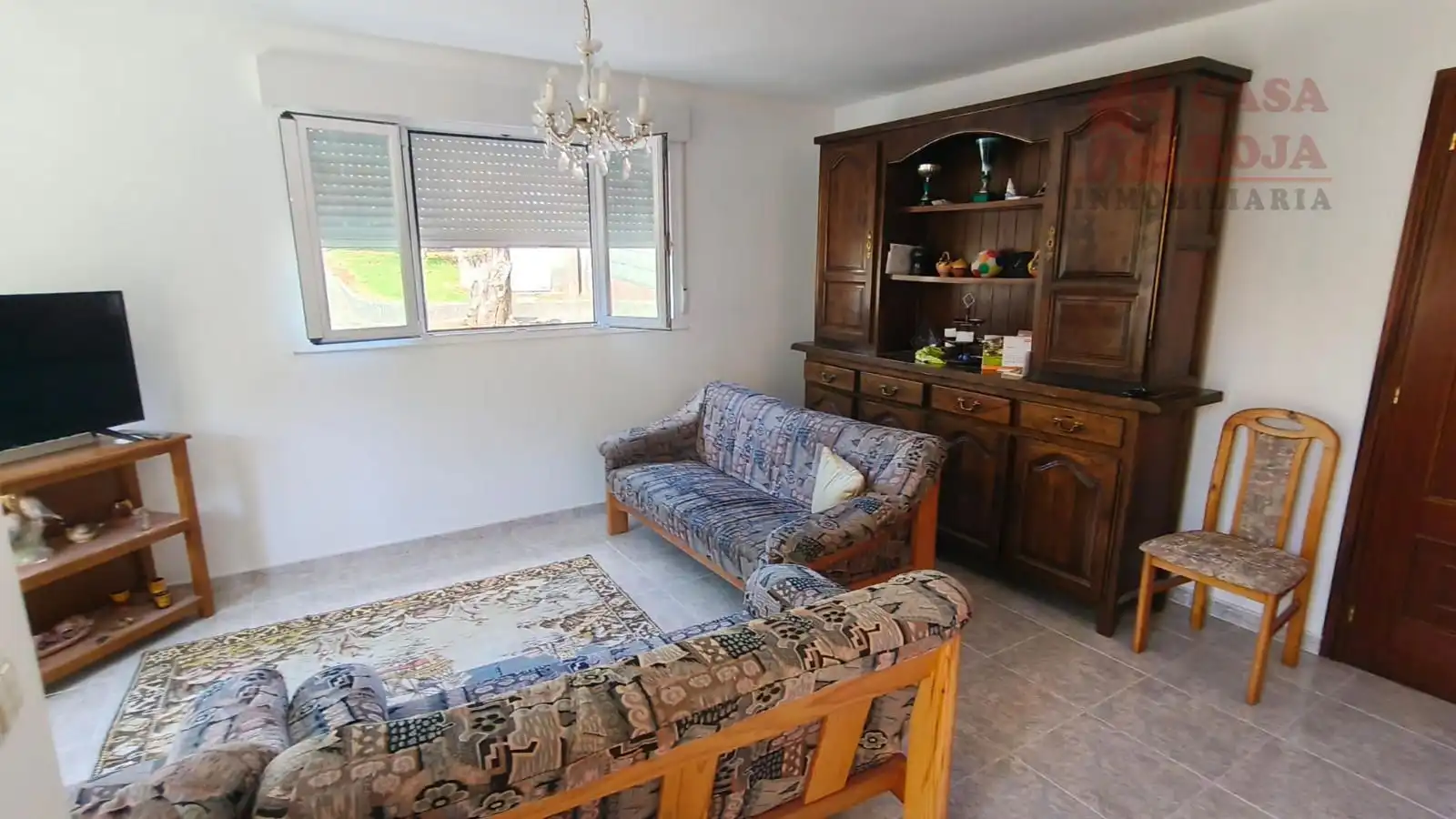 Sala d'estar de Casa o xalet en venda en Cangas  amb Calefacció, Terrassa i Moblat