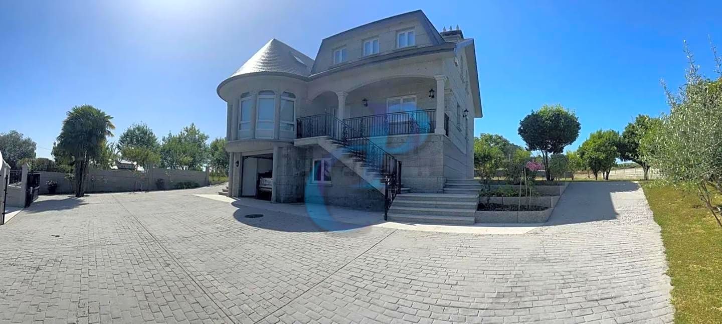 House or chalet for sale in Trasdoval, Bergondo