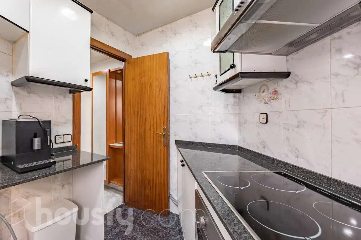 Kitchen of Flat for sale in Cornellà de Llobregat  with Air Conditioner