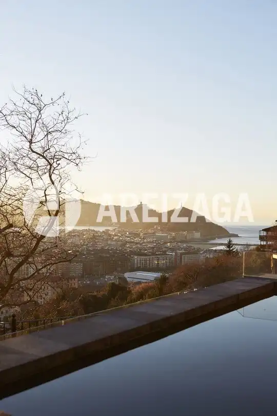 Edificio en venta en Ulia Pasealekua, 184, Ategorrieta - Ulia