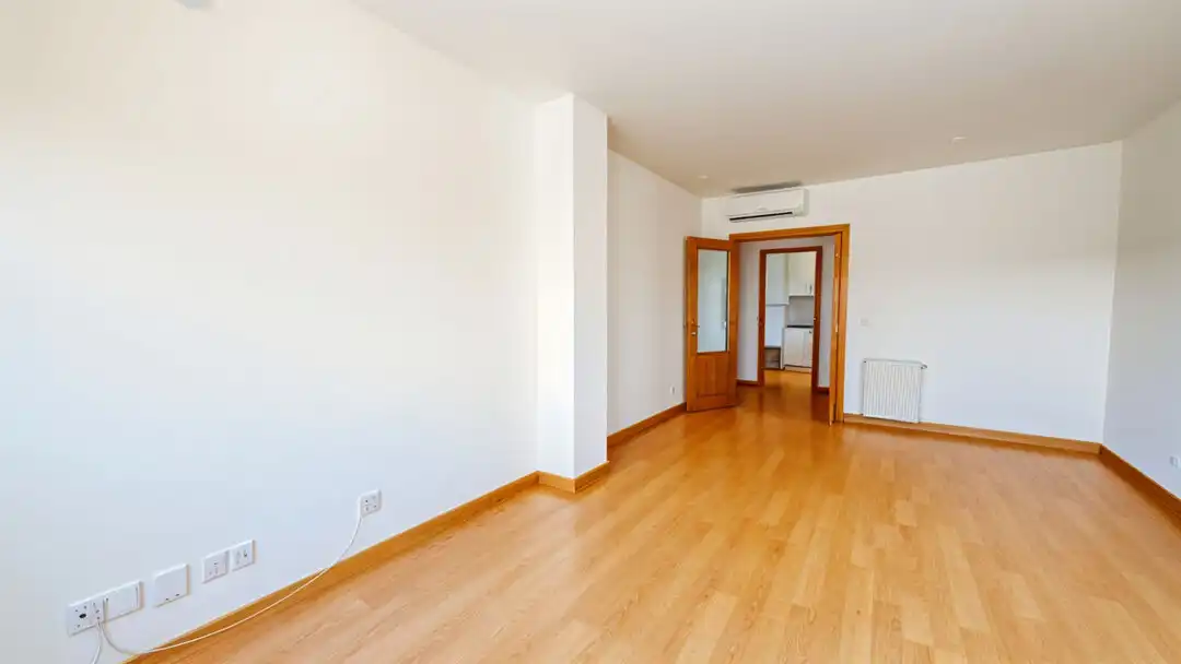 Flat for rent in Madrid  with Air Conditioner, Heating and Private garden