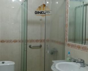 Bathroom of Flat to rent in  Jaén Capital  with Air Conditioner and Balcony