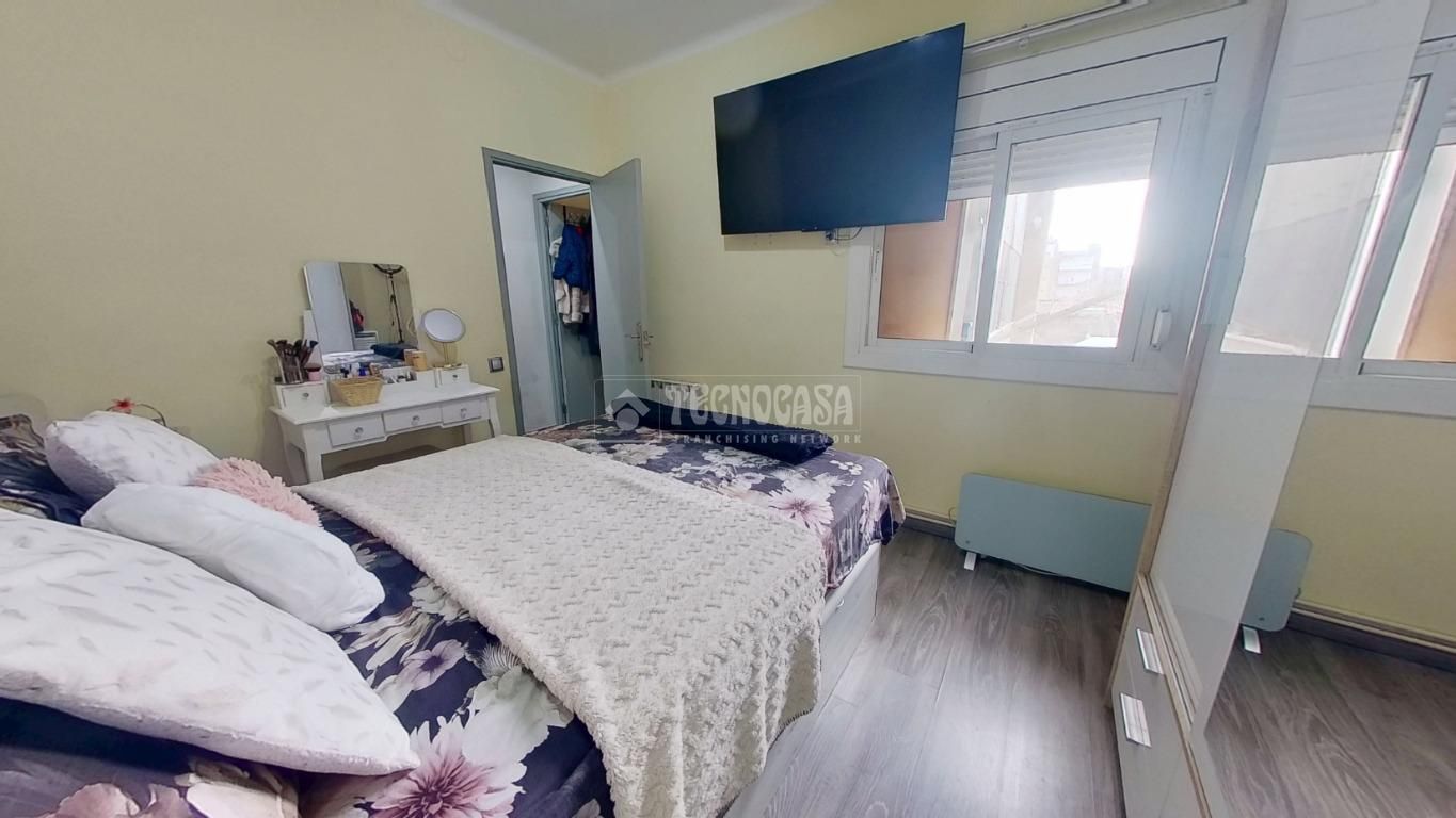 Piso en venta en Carrer de Miquel Servet, Eixample, Centre - Sant Oleguer