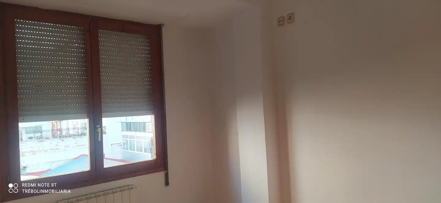 Pis en venda a Calle de Gascón de Gotor, Ruiseñores