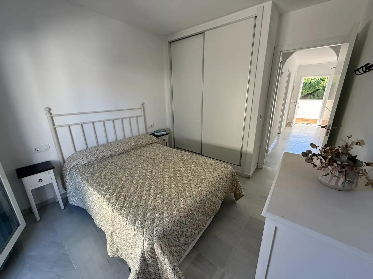Bedroom of Apartments for sale in Chiclana de la Frontera  with Terrace, Furnished and Community pool
