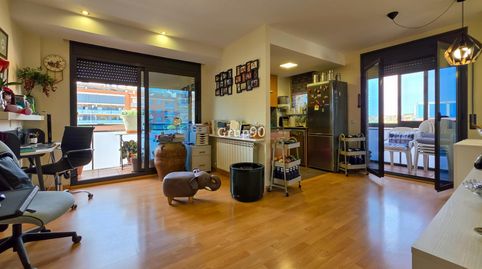 APARTAMENTO ESQUINERO DE 2 HABITACIONES TOTALMENTE EXTERIOR