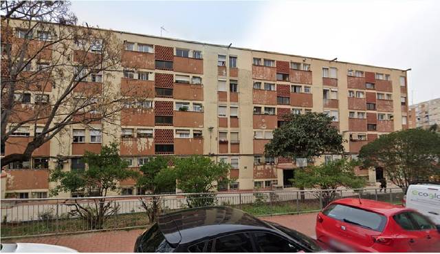 Piso en Venta en C/ Agudes en Ciutat Meridiana