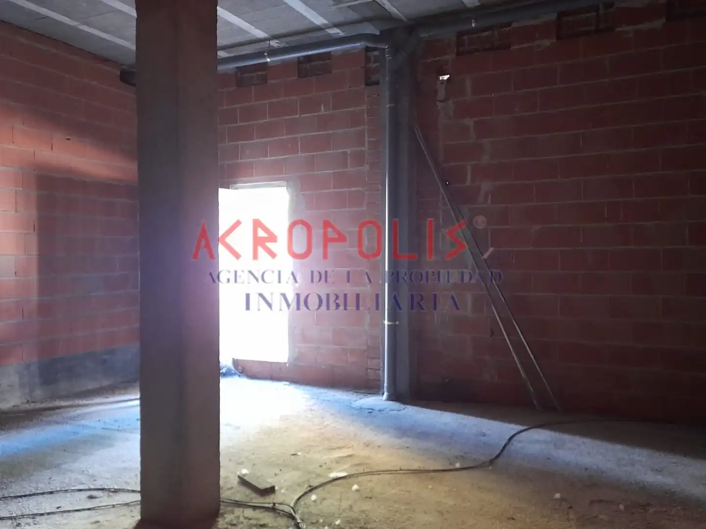 Buildings for sale in Puebla de Lillo
