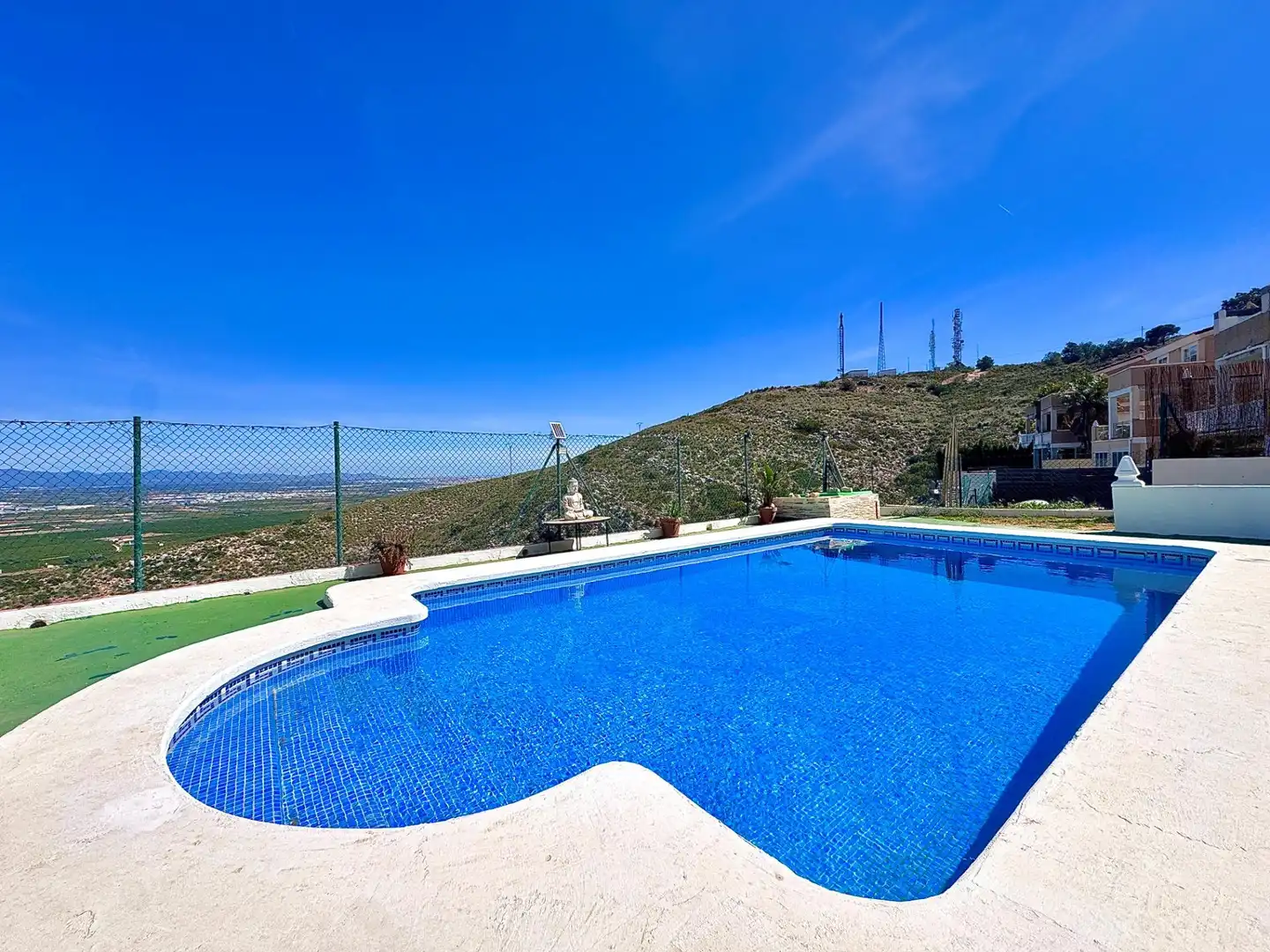Piscina de Casa o chalet en venta en Chiva con Terraza y Piscina comunitaria
