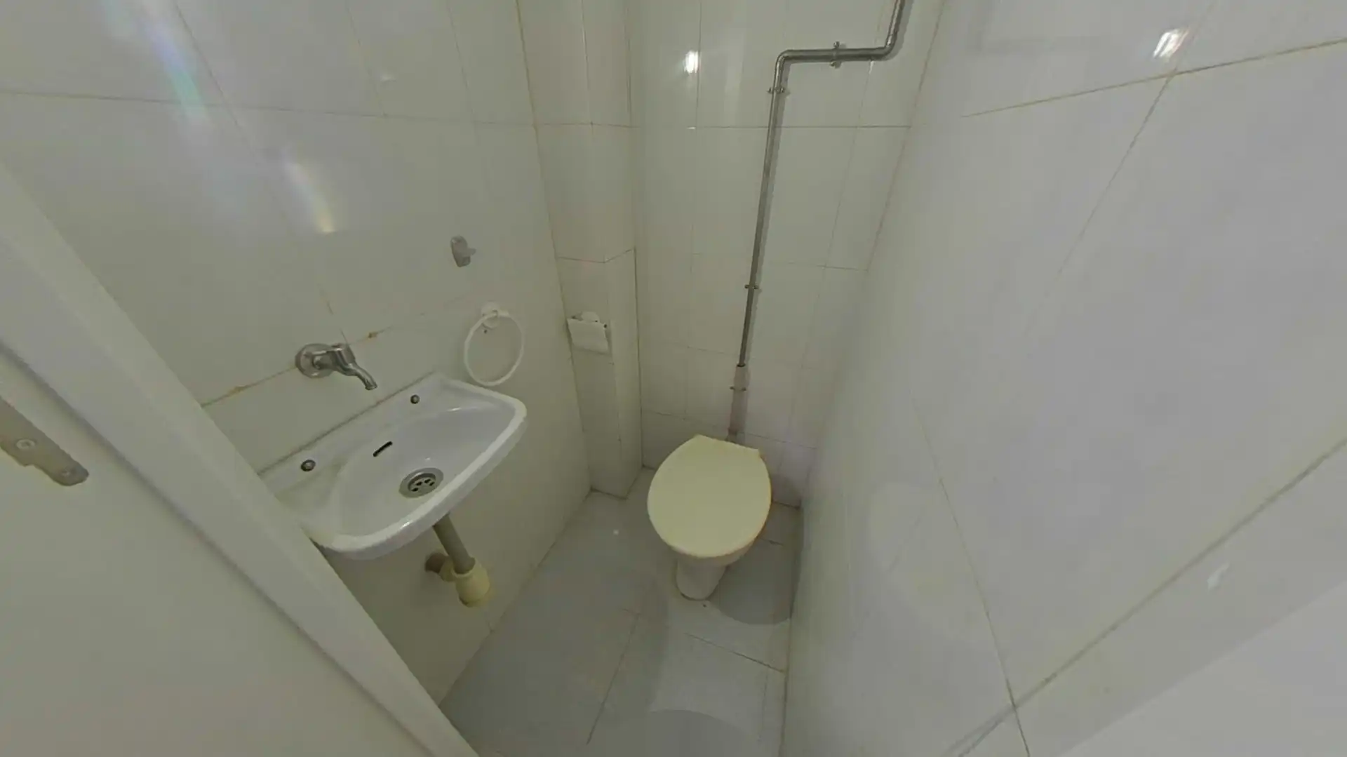 Bathroom of Houses for sale in Morón de la Frontera  with Terrace and Balcony