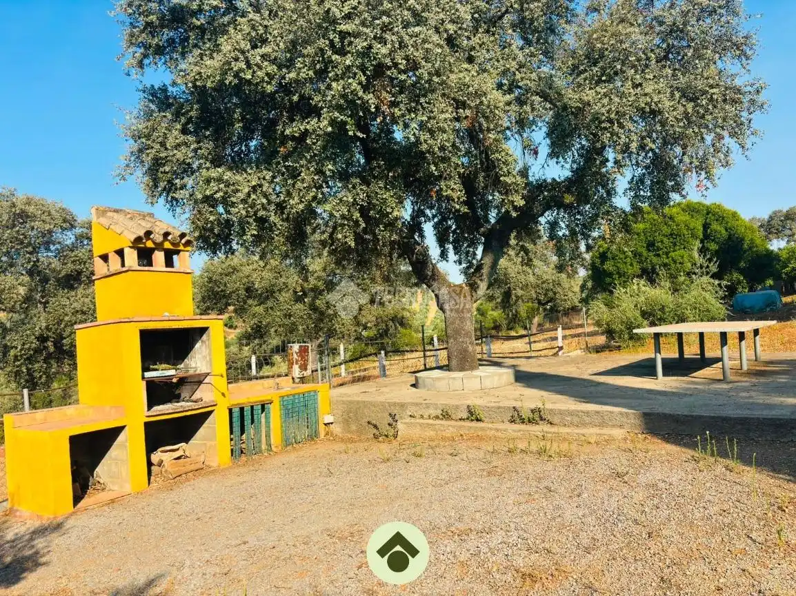 Finca rústica en venta en Adamuz con Aire acondicionado y Piscina