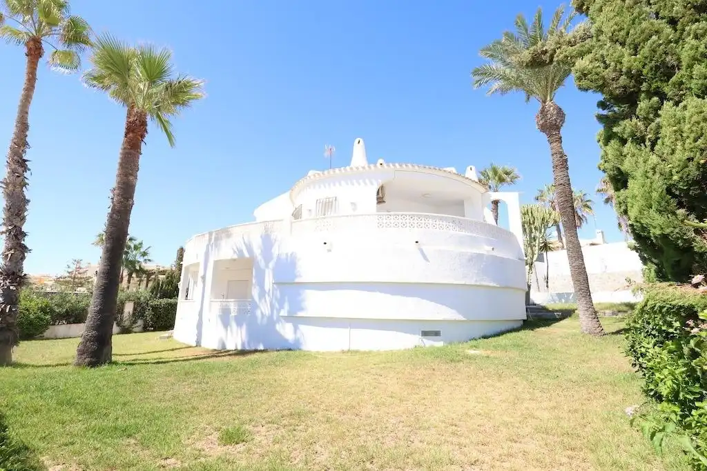 Villa zur Miete in Orihuela Costa, imagen 5