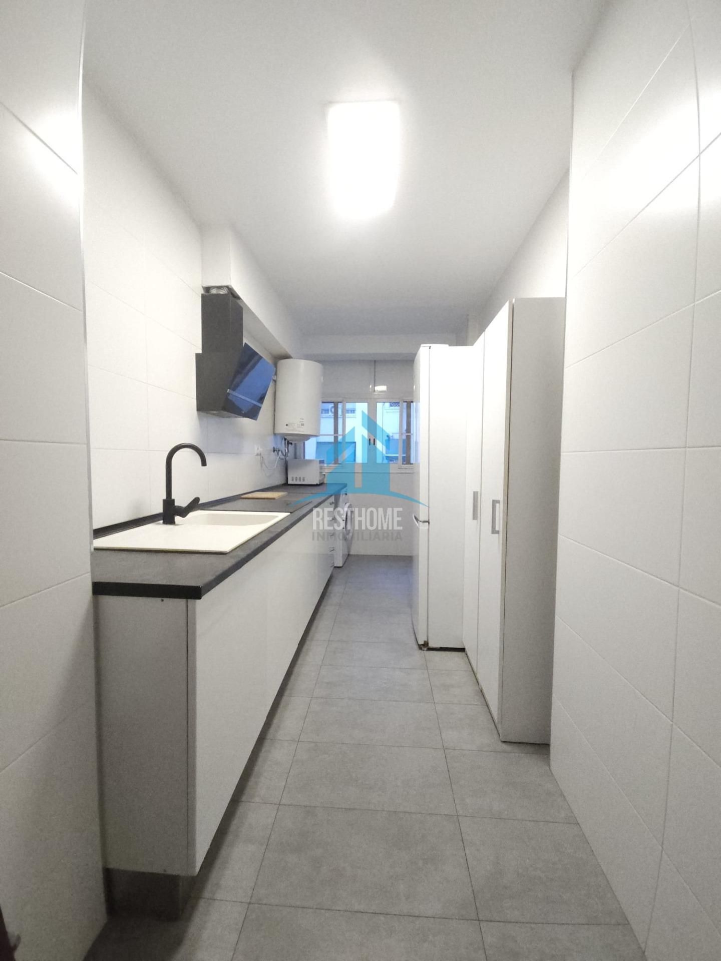 Kitchen of Flat for sale in  Valencia Capital