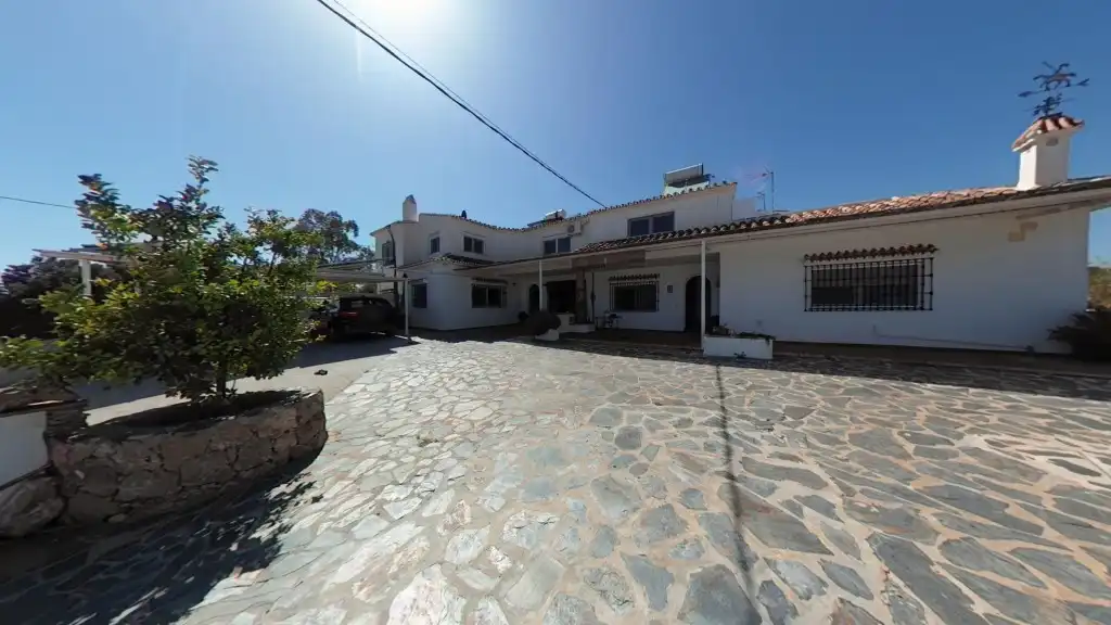 Finca rústica en venda a Almayate
