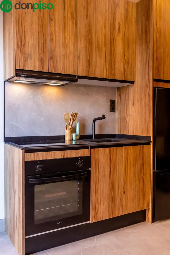 Kitchen of Study for sale in Granada  with Air Conditioner, Heating and Alarm