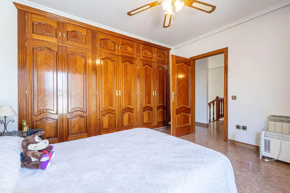 Schlafzimmer von Haus oder Chalet zum Verkauf in Mondéjar mit Heizung, Schwimmbad und Möbliert