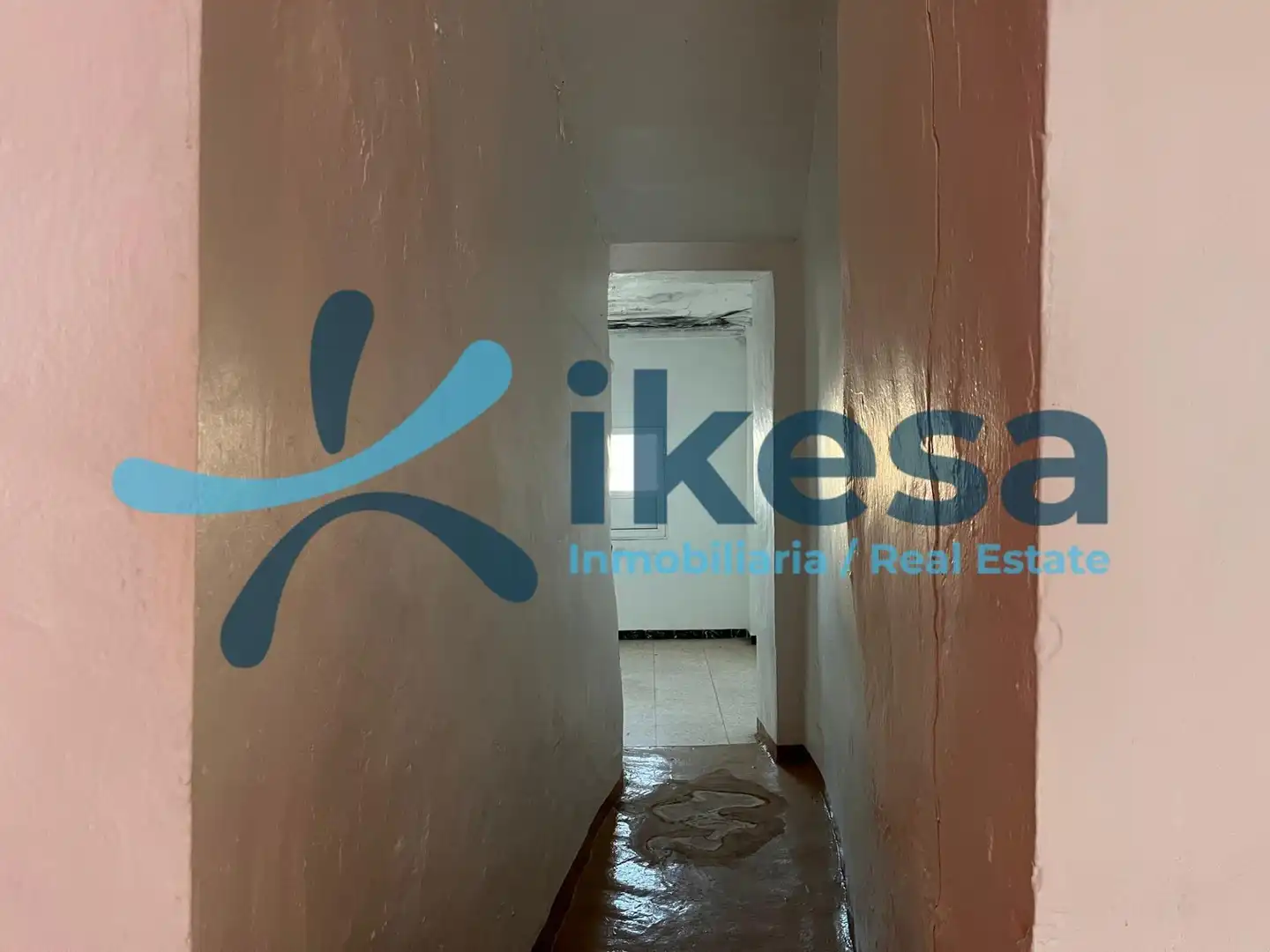 Casa adosada en venta en Badolatosa