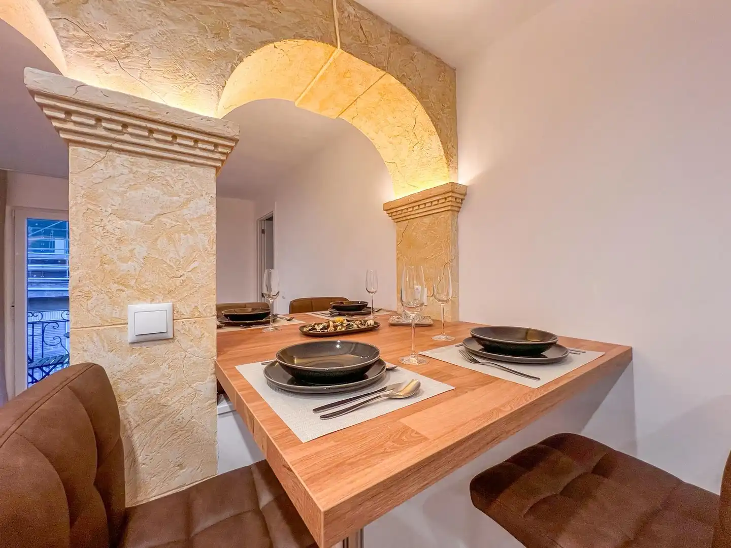 Comedor de Piso en venta en Bilbao  con Calefacción, Amueblado y Horno