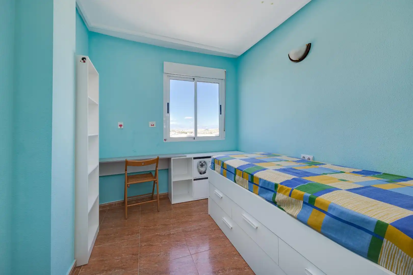 Habitación de Apartamento en venta en Torrevieja con Terraza, Amueblado y Piscina comunitaria