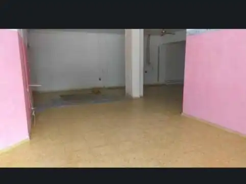 Commercial properties for rent in Turís  with Air Conditioner