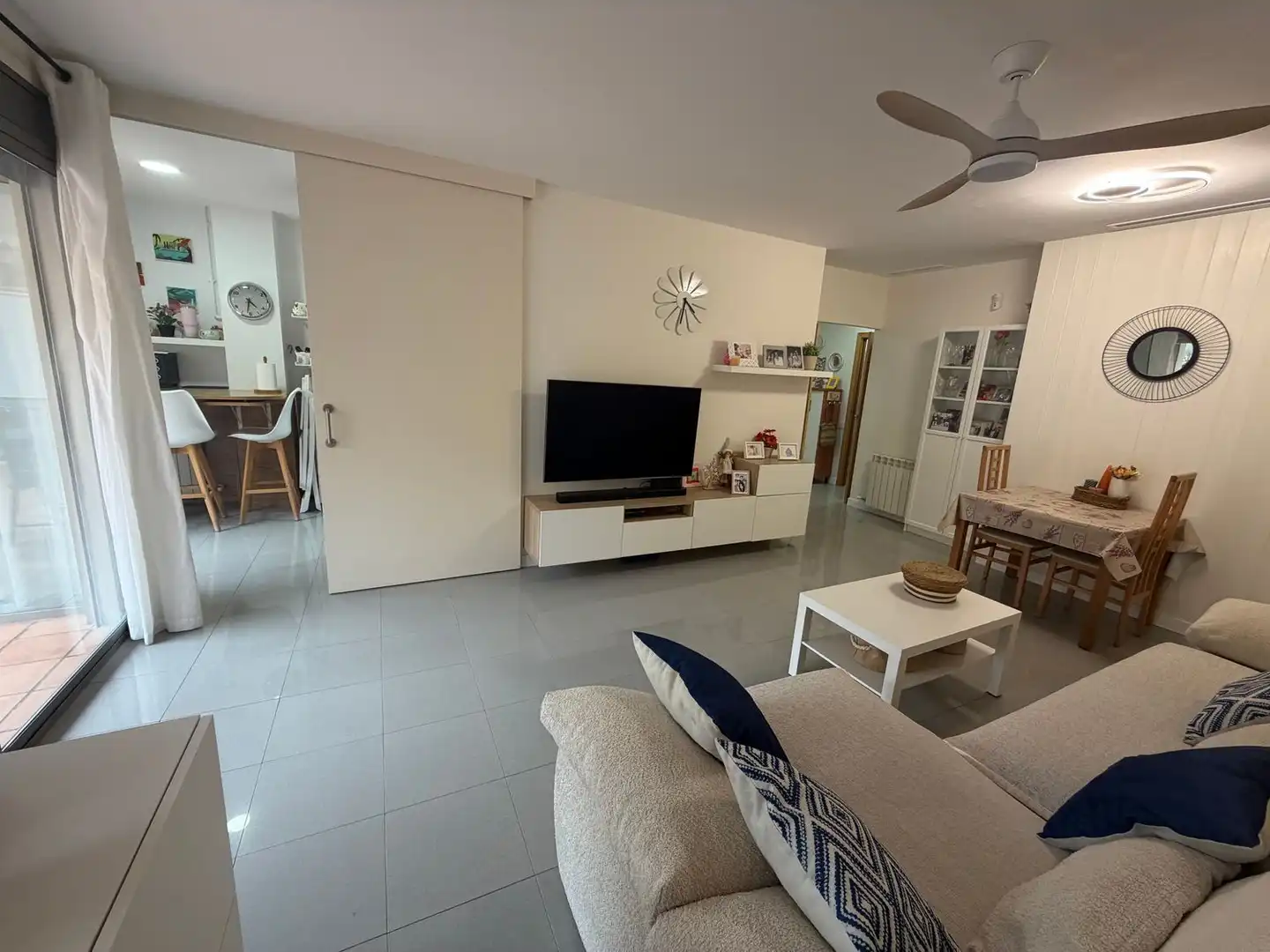 Sala de estar de Piso en venta en Girona con Aire acondicionado, Jardín privado y Terraza