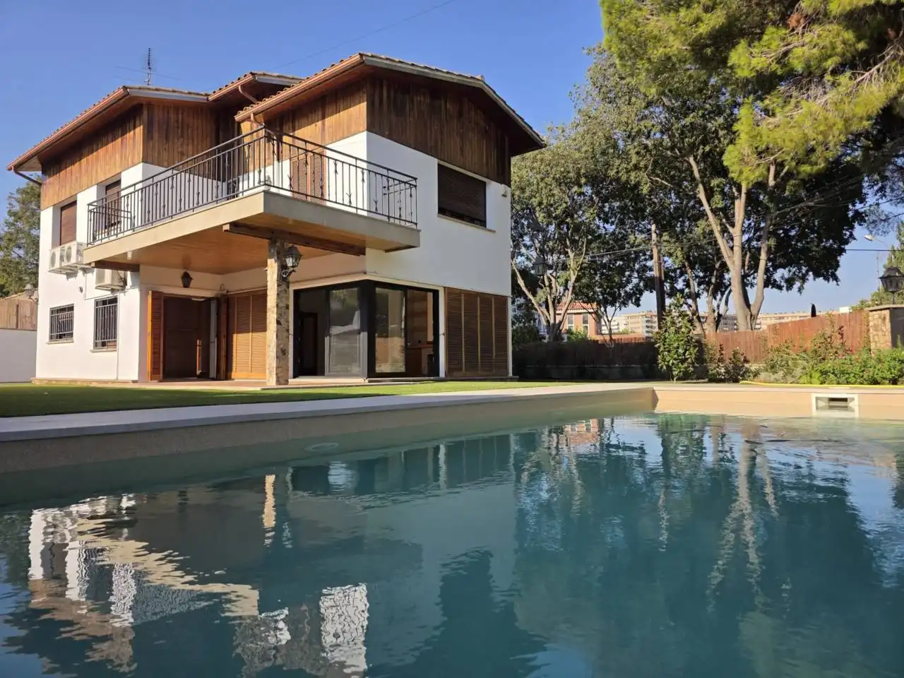 Casa amb piscina de lloguer a Calle Mare de Déu de Núria