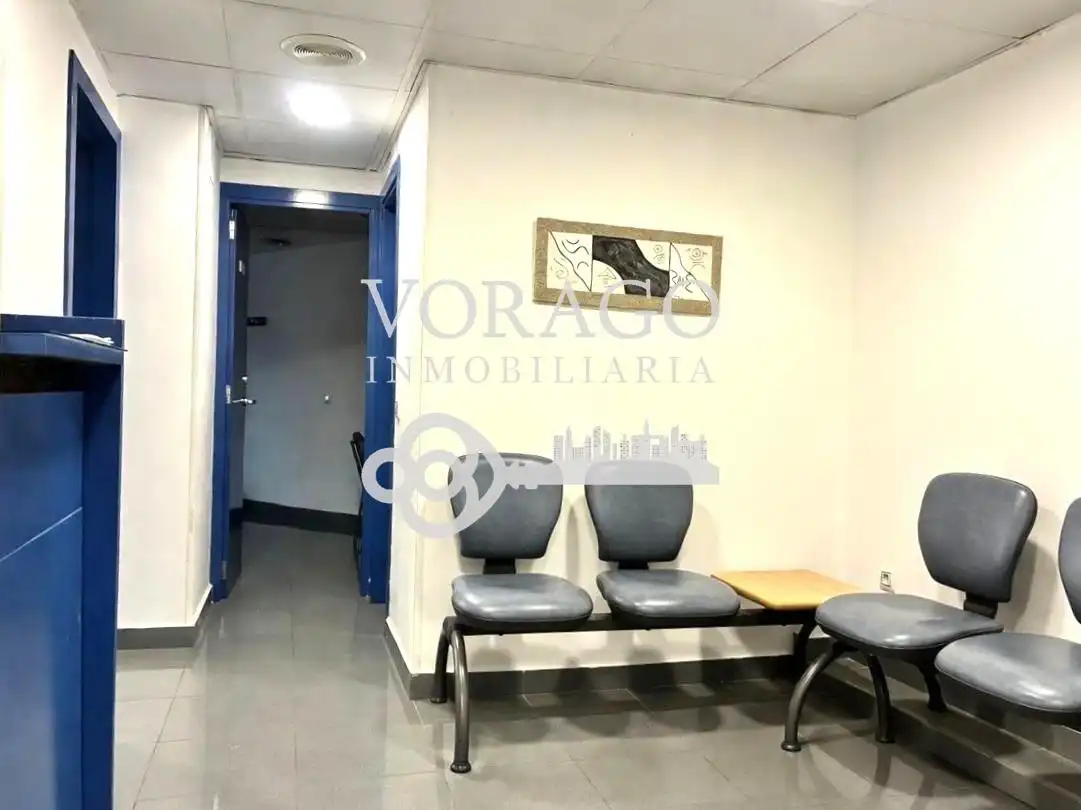 Pis amb ascensor en venda a Caballería Española, imagen 4
