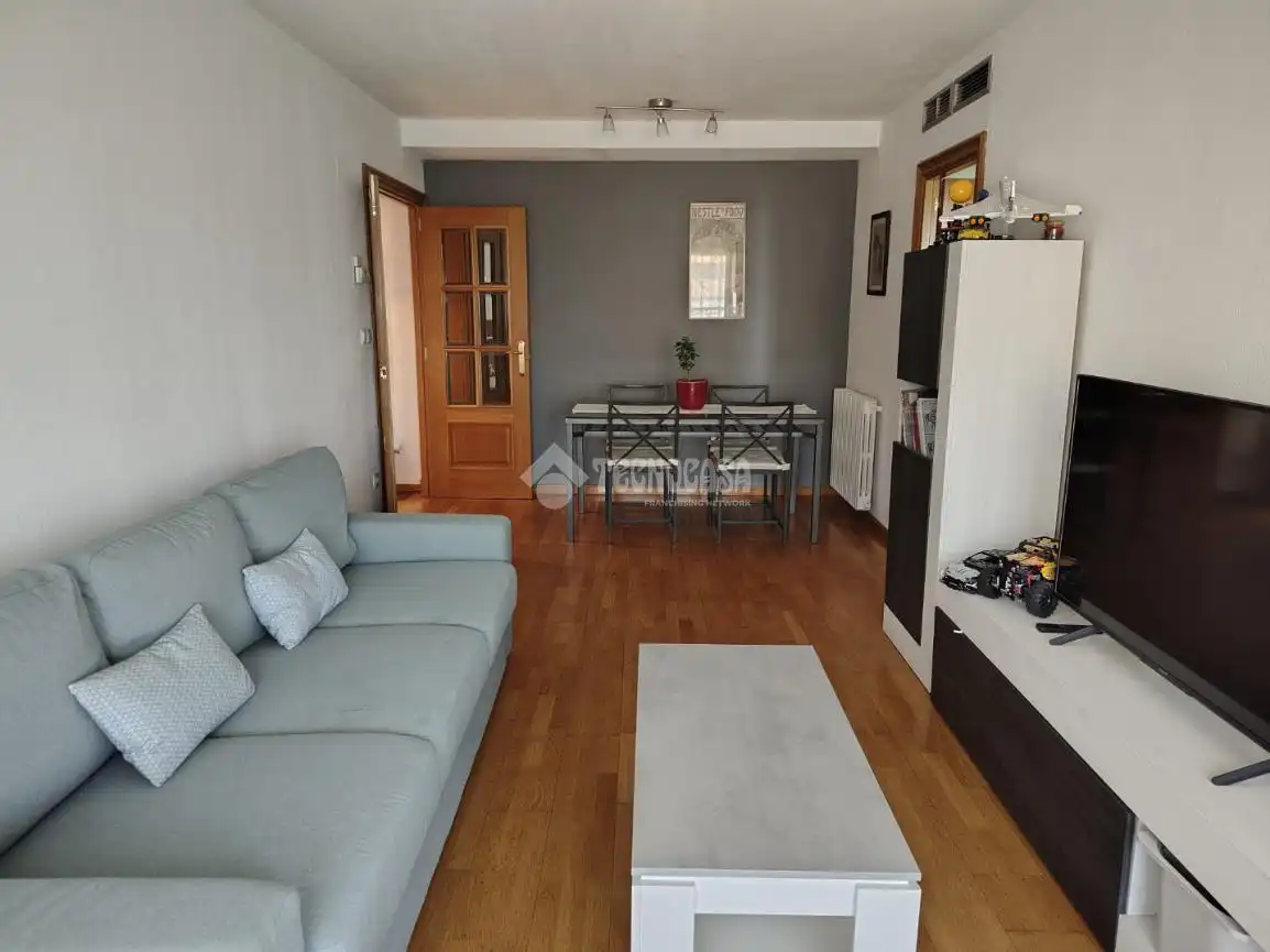 Sala d'estar de Pis de lloguer en Zaragoza amb Calefacció