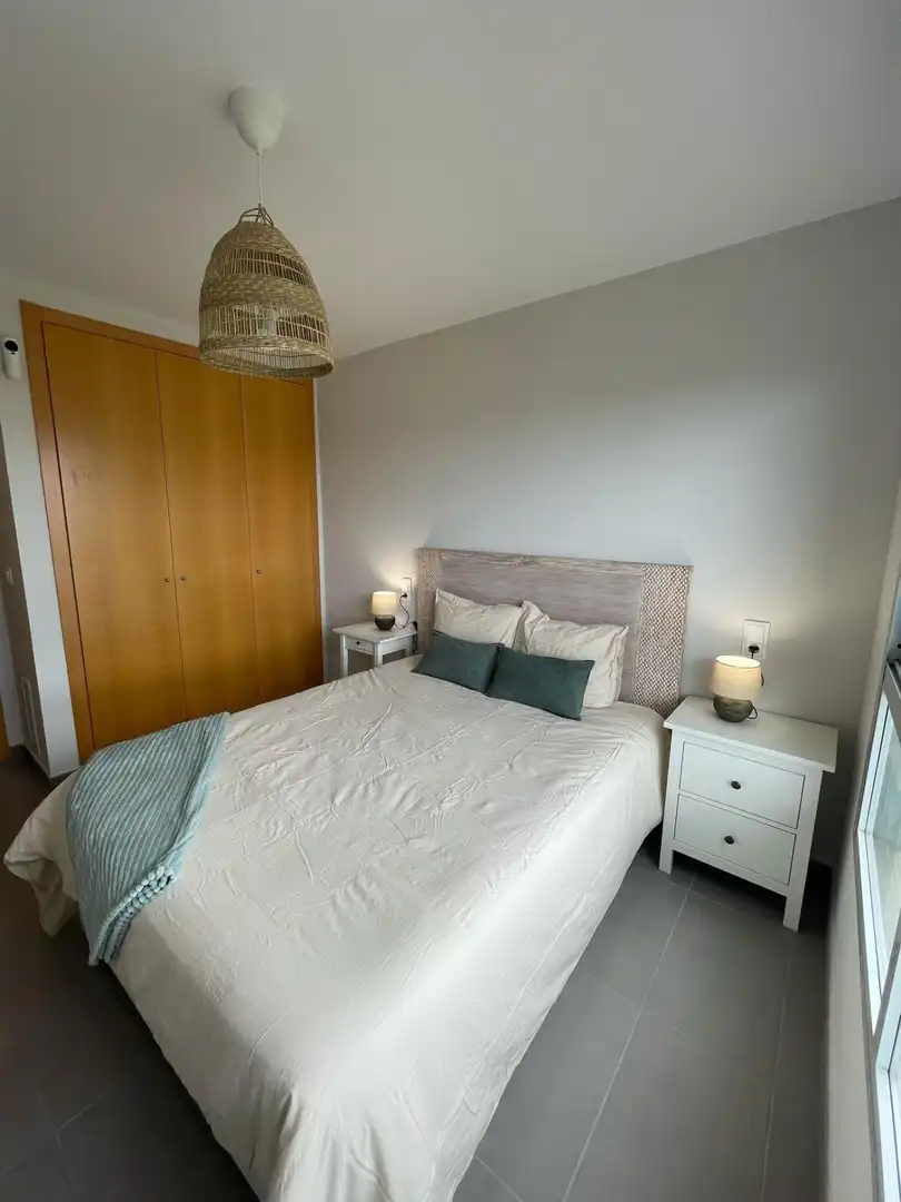 Habitación de Piso de alquiler en Moncofa con Jardín privado, Terraza y Amueblado