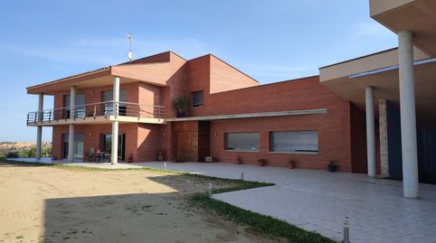 Impressionant i exclusiu xalet unifamiliar aïllat a quatre vents en venda al municipi de Les Borges Blanques.