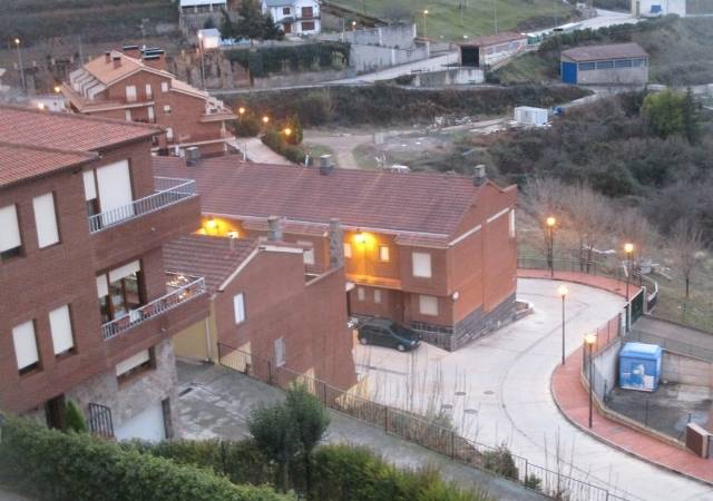 Casa-chalet en Venta en Viguera