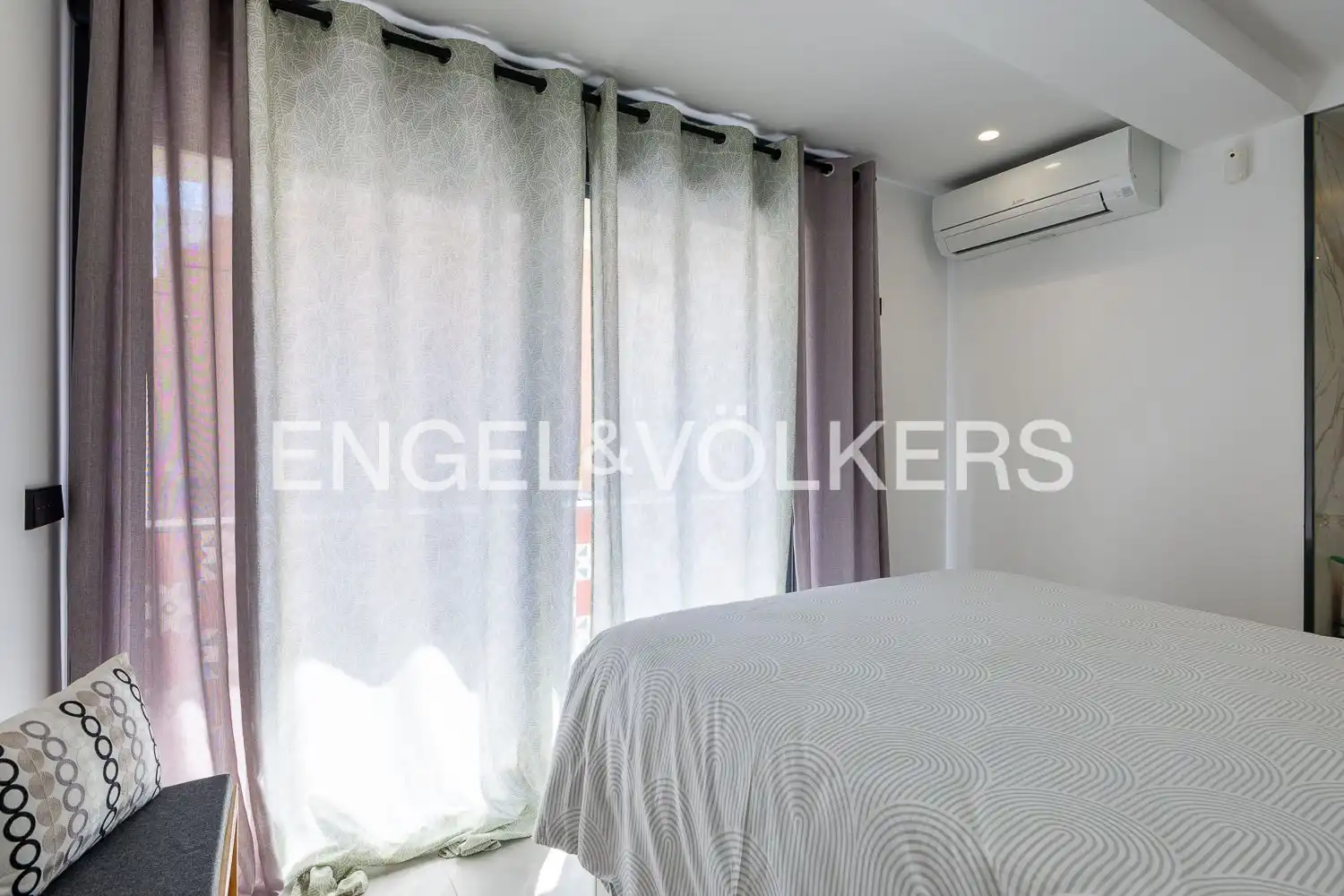 Bedroom of Houses for sale in Gandia  with Air Conditioner, Heating and Private garden