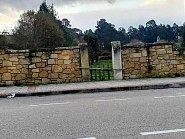 Terreny residencial en venda a Rúa Telleira