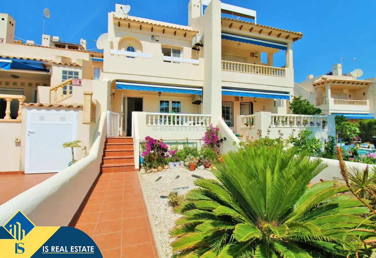 Exterior view of Detached homes for sale in Orihuela  with Air Conditioner, Heating and Private garden