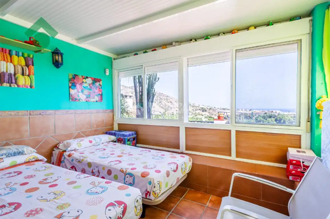 Dormitori de Finca rústica en venda en Nerja amb Jardí privat, Terrassa i Piscina