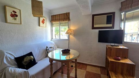 Foto 4 de Piso de alquiler en Doctor Fedriani, El Torrejón - El Cerezo, Sevilla Capital