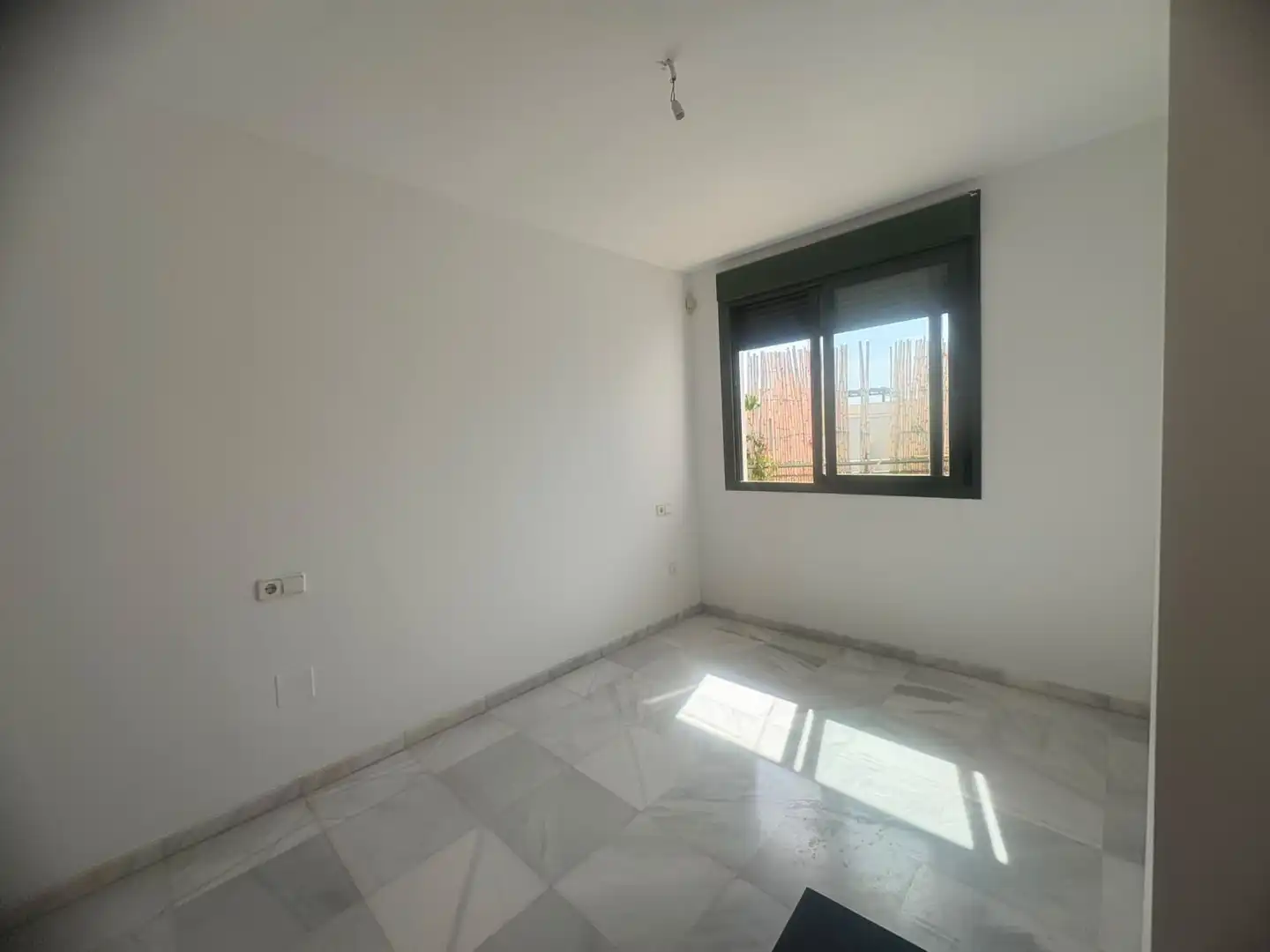 Piso en venta en Almijara