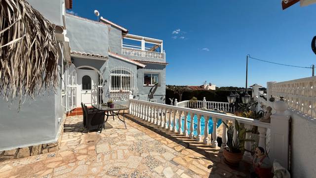 Casa-chalet en Venta en Partida Cometa II en Cometa