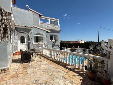 Villa avec piscine à vendre à Partida Cometa II