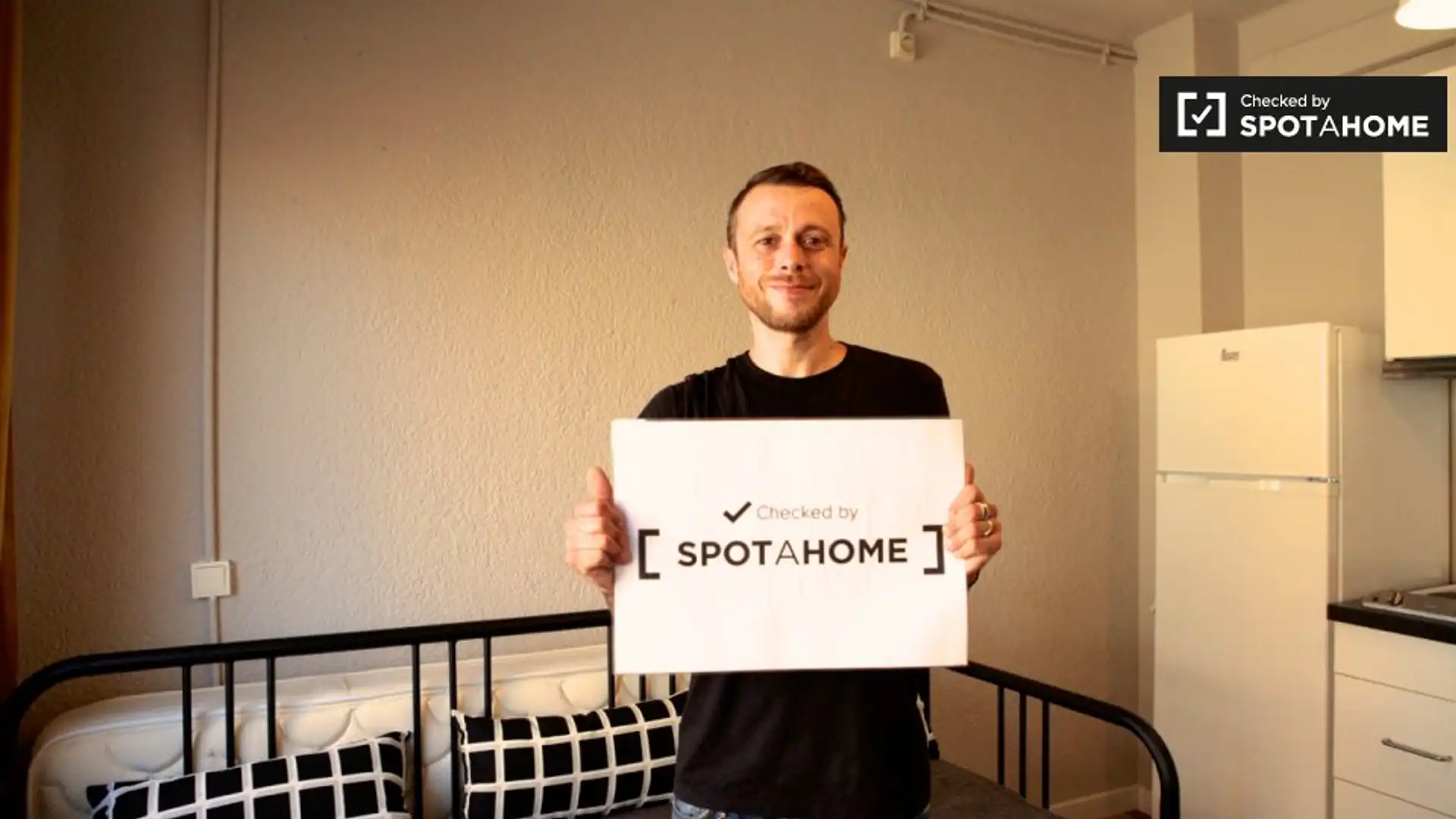 Vista exterior de Piso de alquiler en  Barcelona Capital con Aire acondicionado, Calefacción y Amueblado