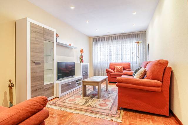 Piso en Venta en Oviedo - Tineo, 5 en Las Campas