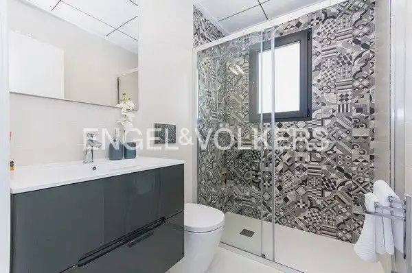 Baño de Casa o chalet en venta en Orihuela con Aire acondicionado, Calefacción y Jardín privado