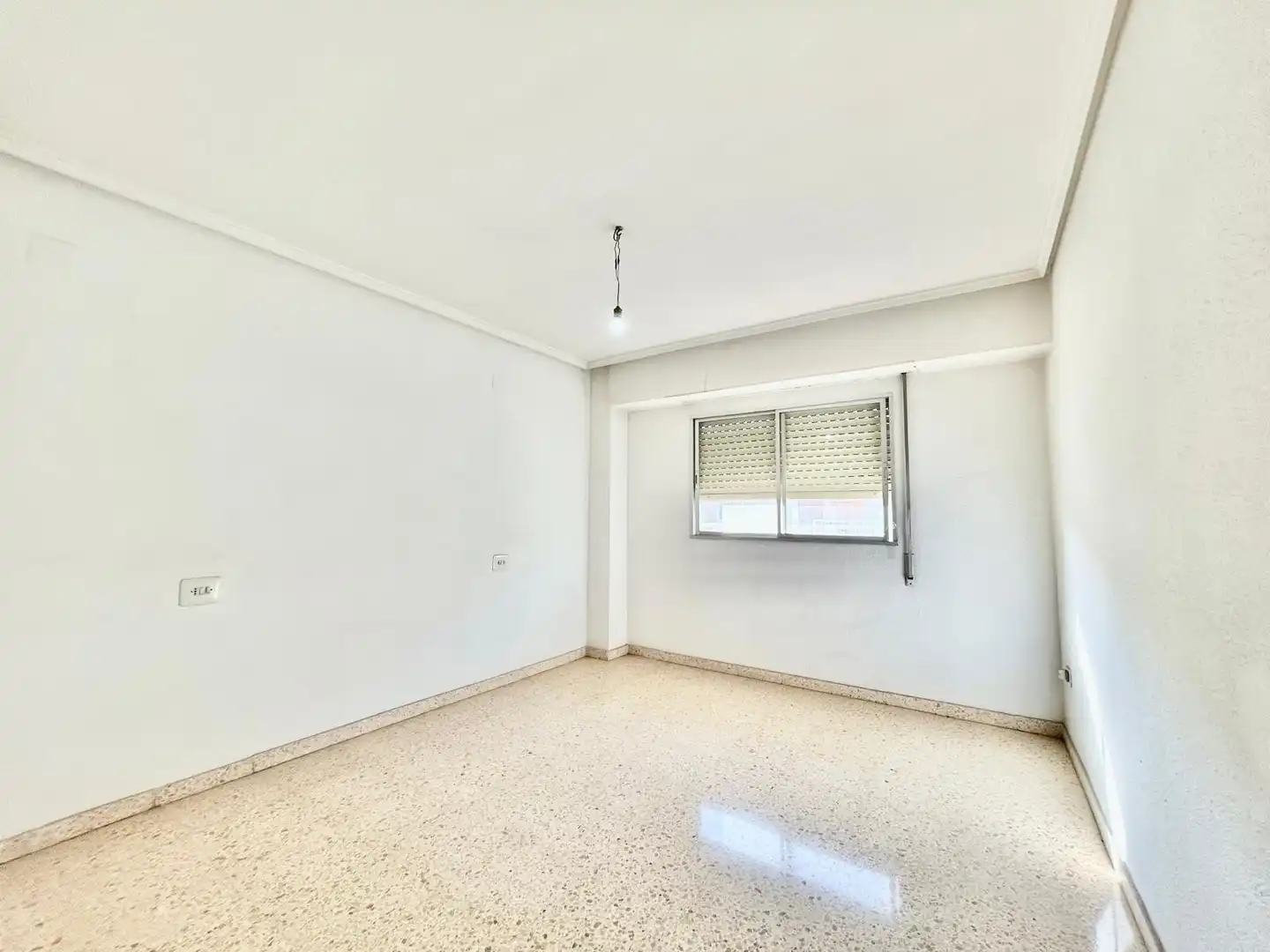 Habitación de Piso en venta en Valencia con Balcón