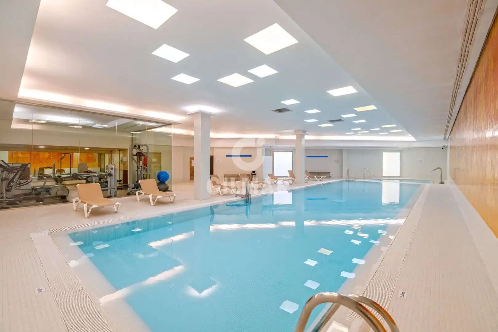 Piscina de Apartamento en venta en Sotogrande con Calefacción, Jardín privado y Trastero