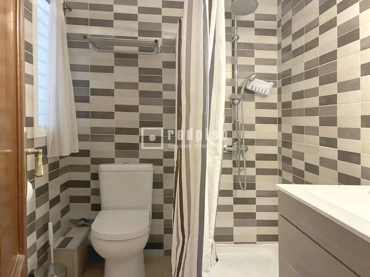 Baño de Piso en venta en Sevilla con Aire acondicionado, Terraza y Amueblado