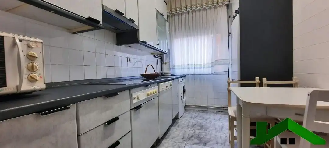 Wohnung zur Miete in Baztan Haranaren Plaza, San Ignacio - Elorrieta