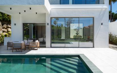 Terrace of House or chalet for sale in Estepona  with Air Conditioner, Heating and Private garden