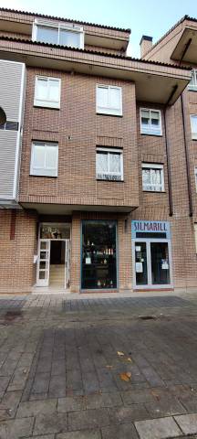 Local comercial en Venta en Paseo de Alfredo Basanta en Covaresa