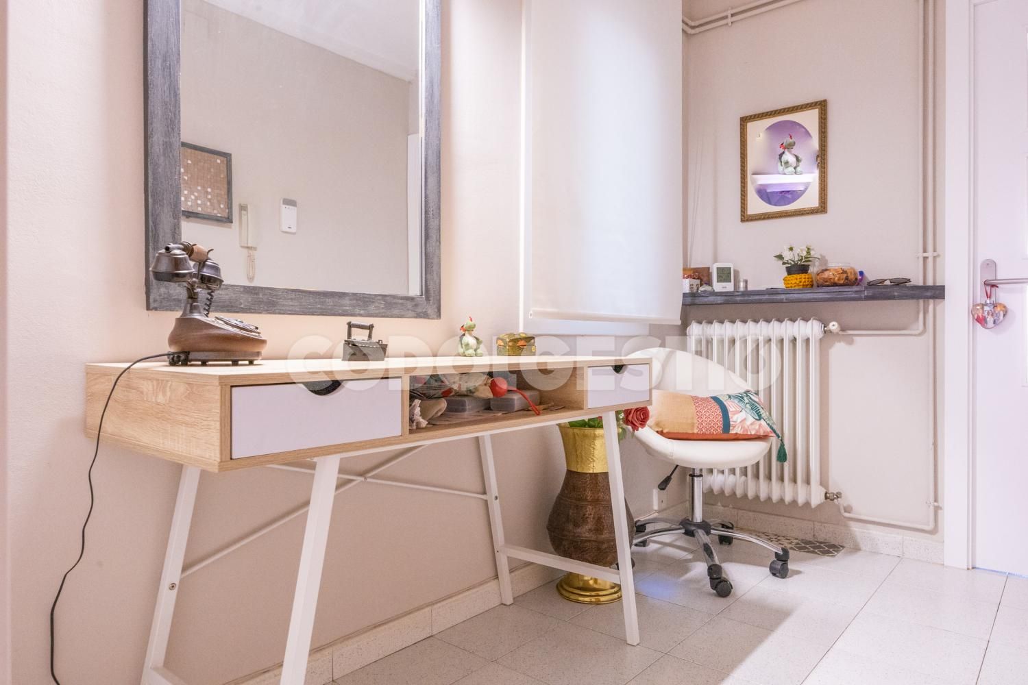 Flat for sale in Doctor Salarich, Estadi - Santa Anna