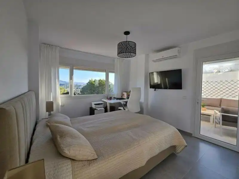 Dúplex amb terrassa en venda a Nueva Andalucía, imagen 14